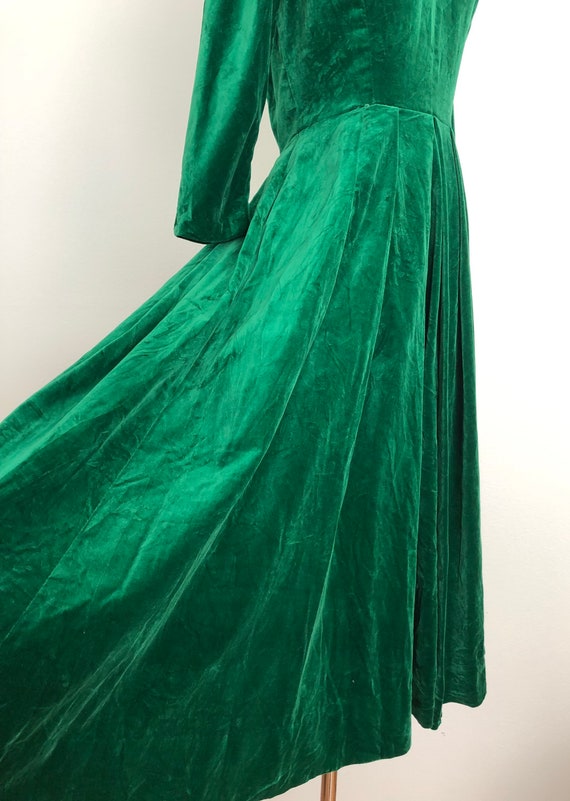 1950s Esmeralda Velvet Dress | Vintage Green Dress - image 4