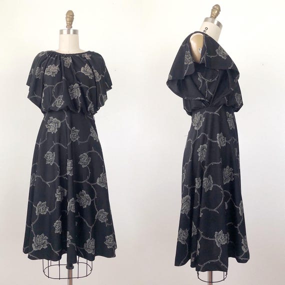 1970s Monochrome Flower Dress - image 1