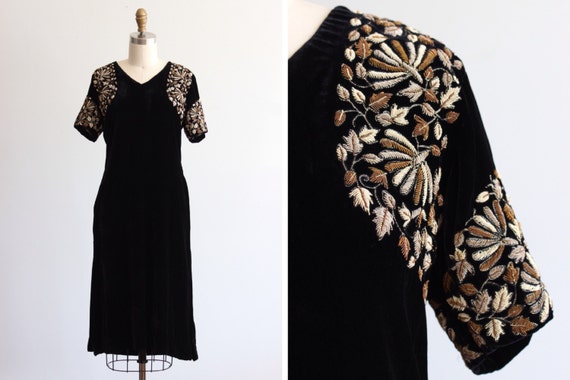 1940s Black Velvet Embroidery Asian Tunic Dress