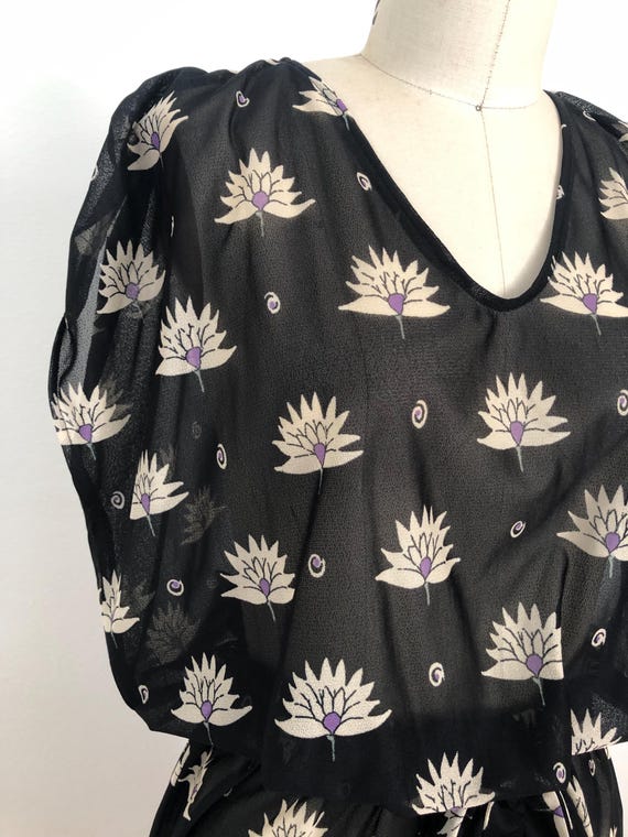1970s Lotus Flower Dress - image 1