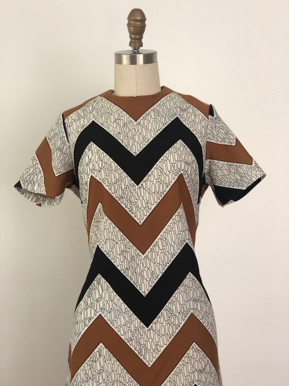 1970s Mid Century Chevron Dress | Artsy Dress - image 2