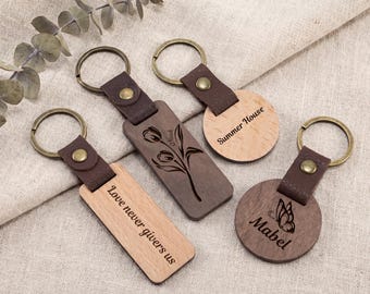 Llavero personalizado de madera y cuero, llavero de nogal/haya grabado a medida, llavero con correa de cuero vintage, recuerdo de boda, regalo para padrinos de boda