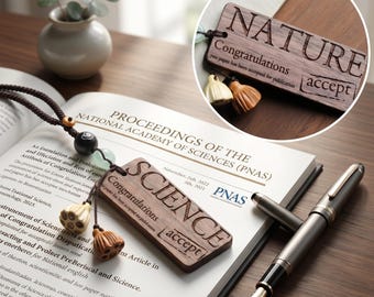 Suerte académica CIENCIA NATURALEZA Madera de nogal o haya, regalo para investigadores, amuleto para estudiantes de doctorado, decoración de laboratorio, se puede añadir soporte para teléfono o imán para nevera