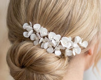 Handgemaakte harsbloem parel haarkam, bruidshaaraccessoire, ivoor bloemenkam voor bruid bruidsmeisje prom party