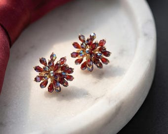 Pendientes de botón hechos a mano con flores de cristal rojo, pendientes florales de imitación de cristal vintage, regalo de joyería para bodas y fiestas nupciales para mujeres.