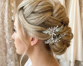 Juego de 2 pinzas para el cabello de cristal hechas a mano con forma de hoja, horquillas de resina plateadas con purpurina para novias y damas de honor, accesorios para el cabello, color beige.