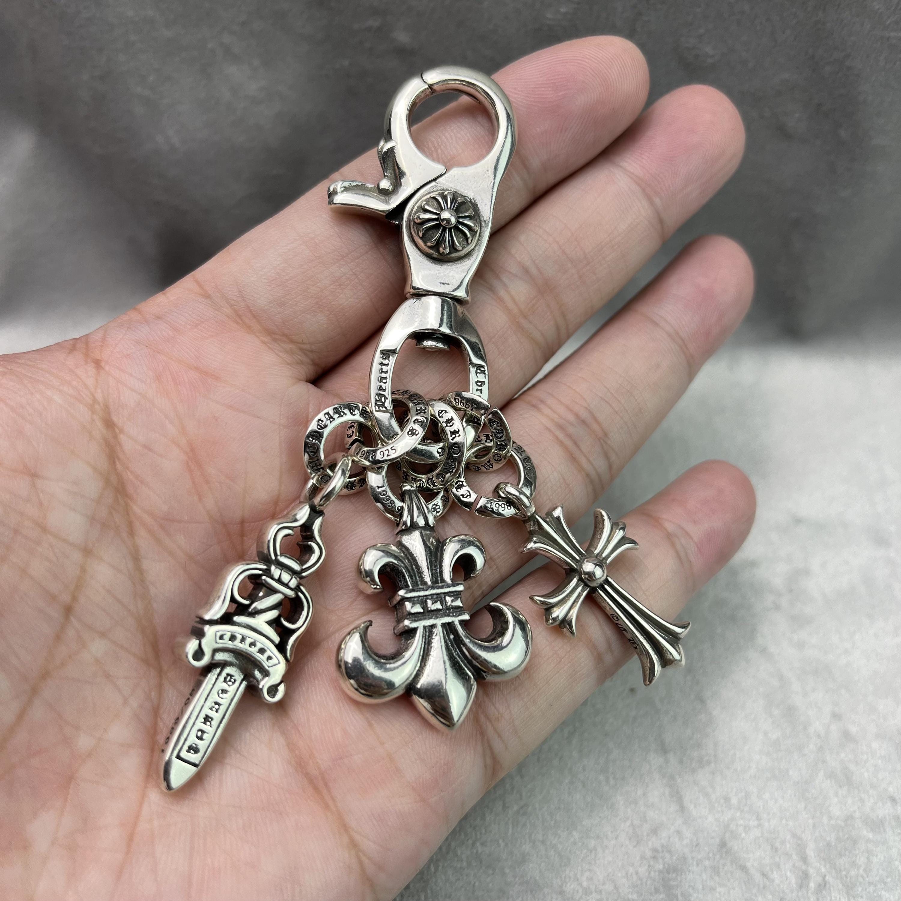 Chrome hearts keychain - Etsy Portugal