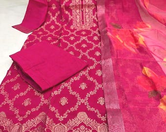 Elegant Magenta Embroidered Kurta Set with Floral Dupatta – Jamwai Fashion