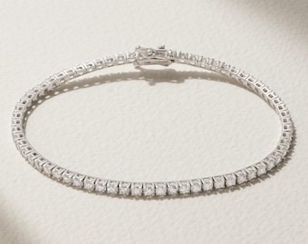 14K Gold Diamond Tennis Bracelet, 2.88 Carat Round Cut, VVS Clarity, 2mm Width