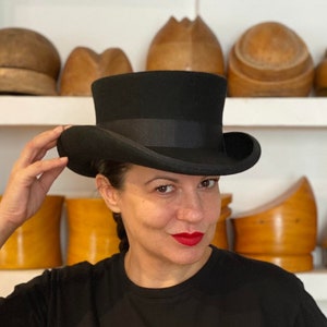 Low top hat, medium short top hat, wool felt hat, women men hat, unisex hat, victorian hat, edwardian hat, steam punk hat, top hat, topper