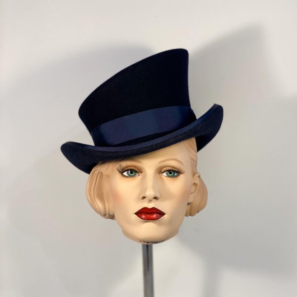 Asymmetric to hat, topper hat, cylinder hat, zylinder hut, high hat, kentucky derby hat, edwardian hat, great gatsby hat, mad hatter top hat