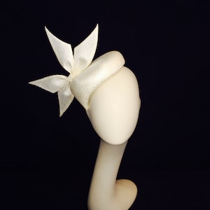 Ivory parasisal bridal fascinator with custom bow