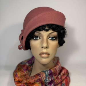 Vintage style, flapper, cloche hat, 1920s, Art Deco, Art Nouveau, Great Gatsby, felt hat, vintage rose color, dusty rose, dusty pink