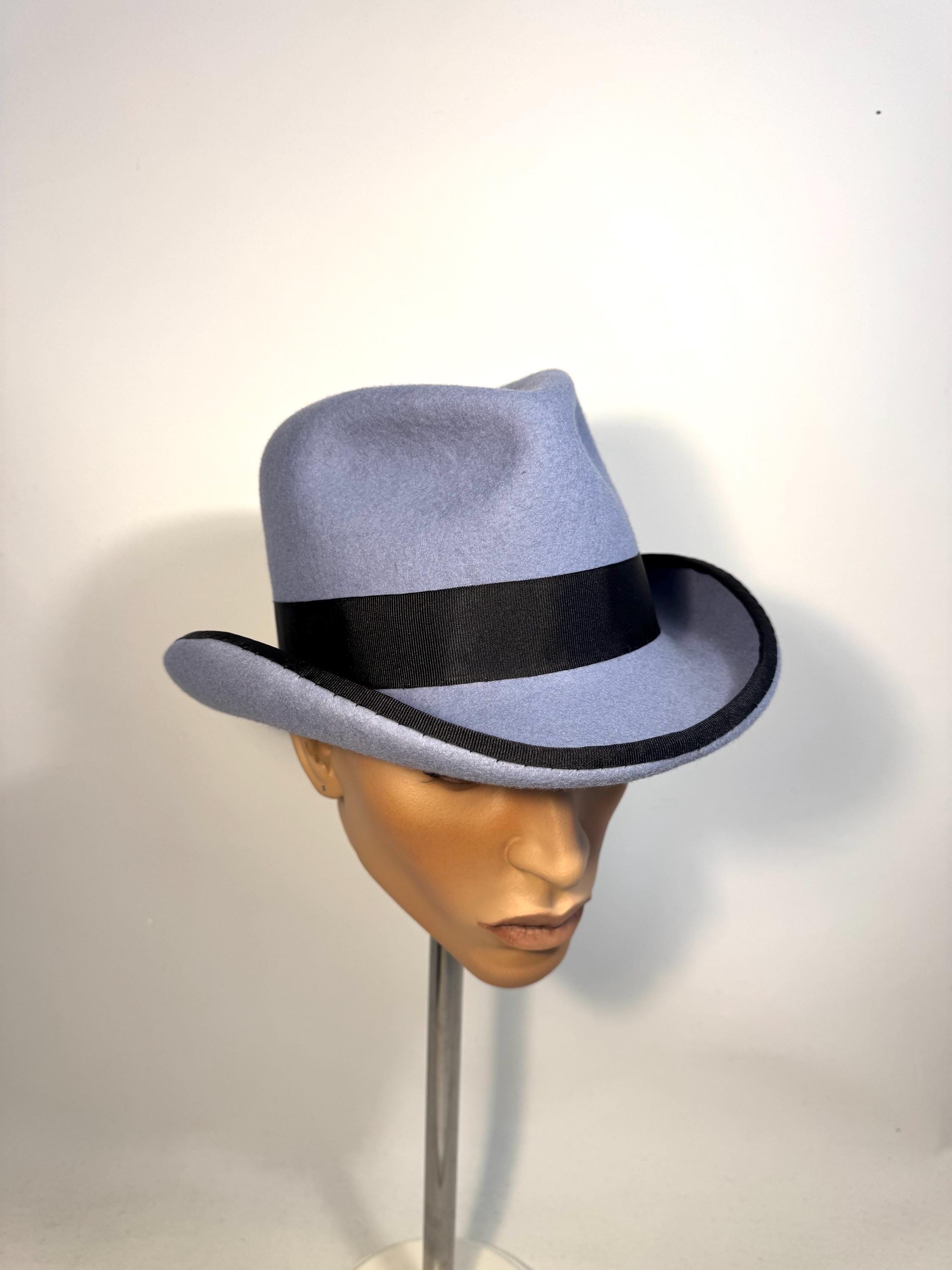 Homburg style hat with classic brim