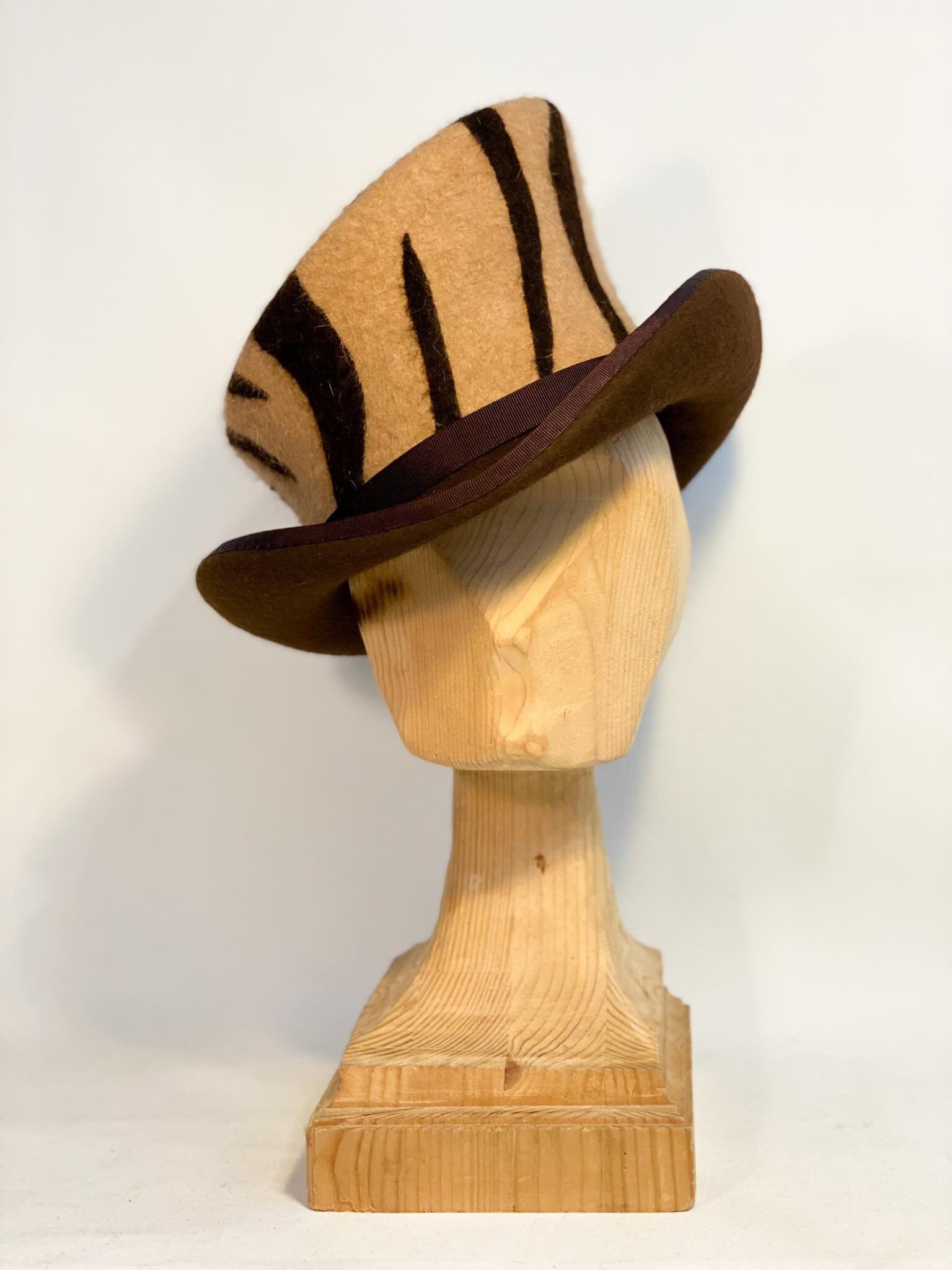 【2024最新作】 Asymmetric Tiger Hat, Felt Fur Hat, Print Animal Hat, Top 帽子