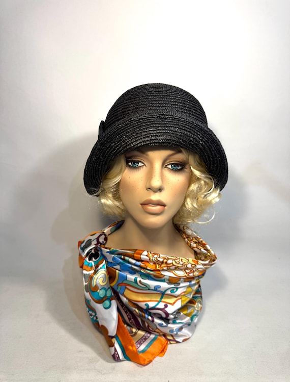 Flapper Style, Cloche Bat, Black Straw Hat, 1920s, Art Deco  display picture 3