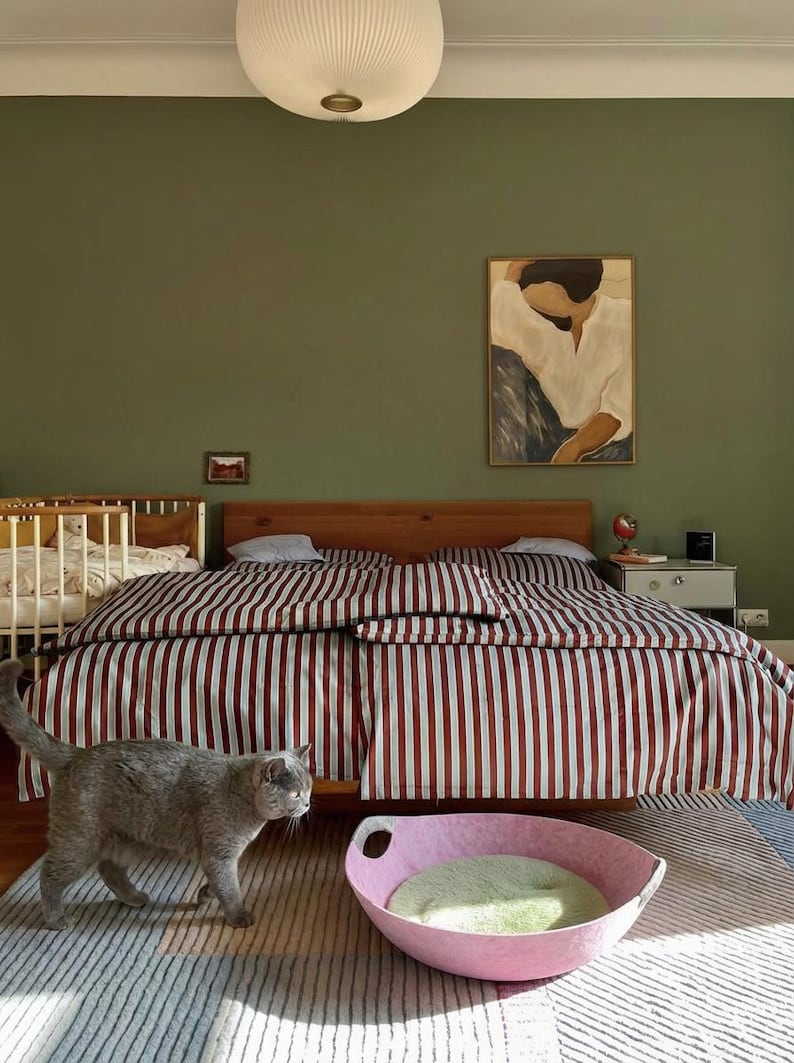 Large Felt Cat Bed Bowl – Cozy Cat Nest, Optional Fur Cushion image 2