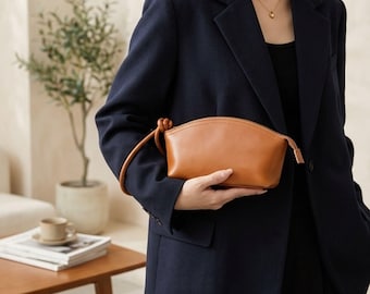 Handmade Leather Wristlet Clutch - Minimalist Knot Pouch Bag - Versatile Cosmetic Organizer - Elegant Small Handbag for Women