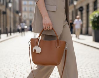 Handmade Pebble Leather Bucket Bag with Elephant Charm - Minimalist Crossbody Handbag - Luxury Small Top Handle Tote