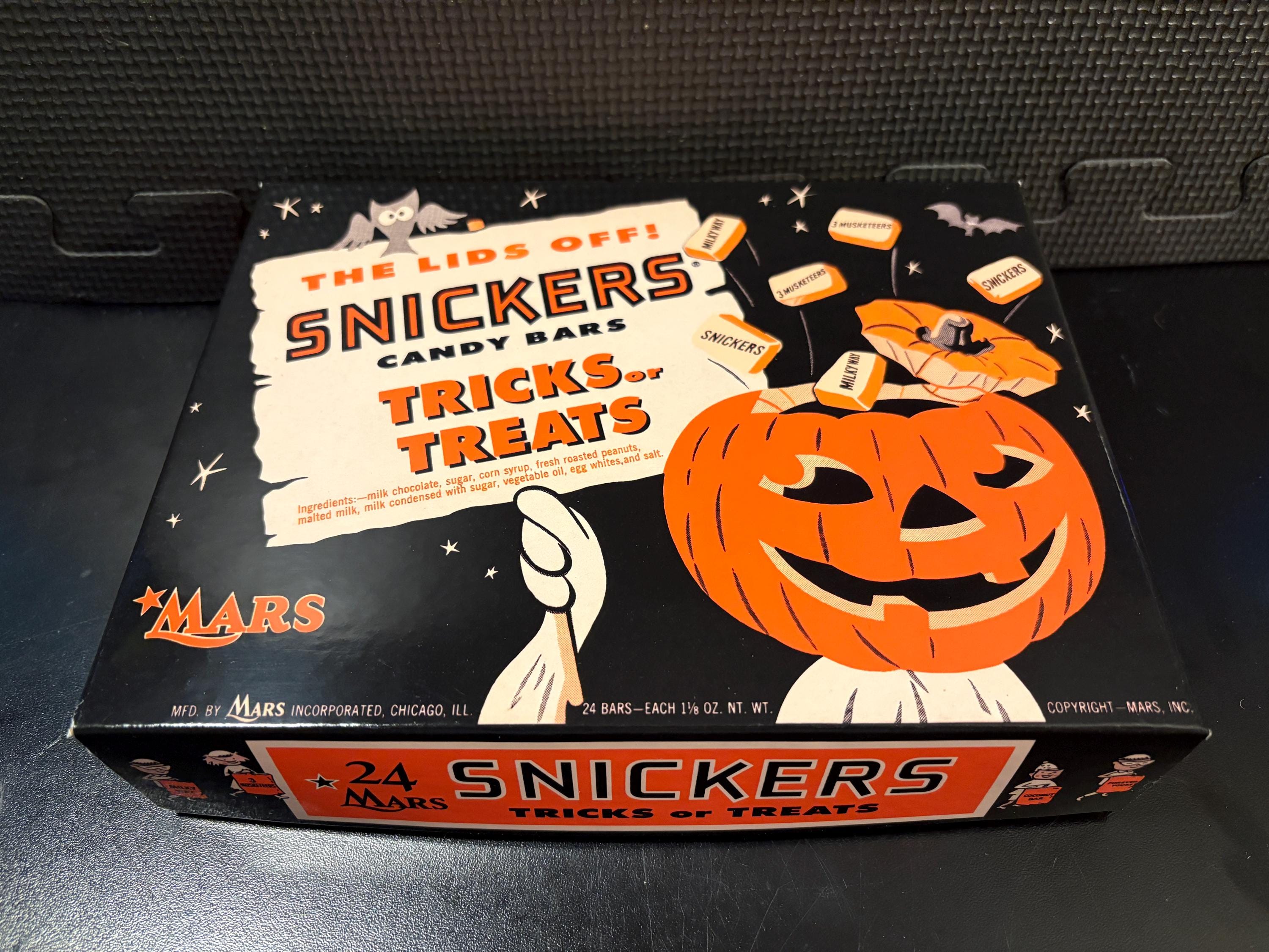 1950's Snickers (halloween, Variation #3) - Empty Custom Design Display ...