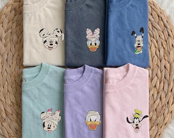 Sudadera Disney personalizada con bordados, camiseta de Halloween de Mickey y sus amigos, camiseta para fiesta de Halloween, camisetas familiares de Halloween de Disney.