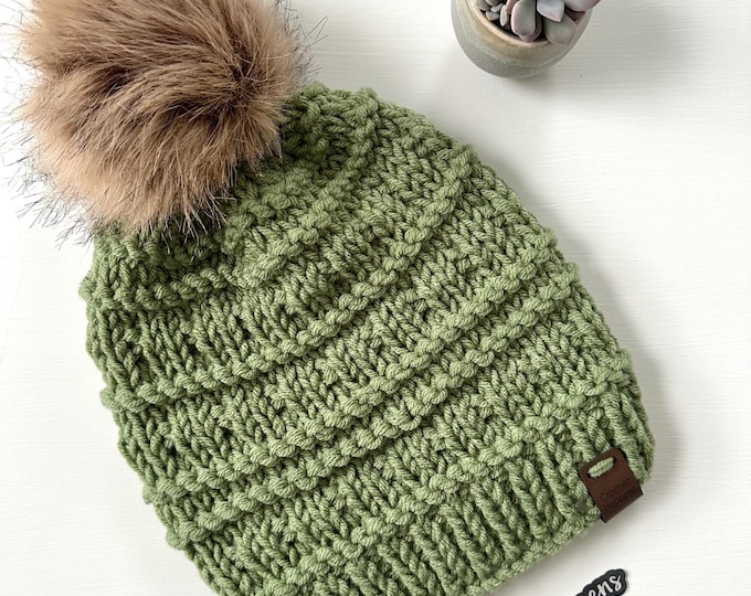 Women’s Knit Winter Hat with Faux Fur Pom