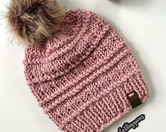 Women’s Chunky Knit Hat with Fur Pom