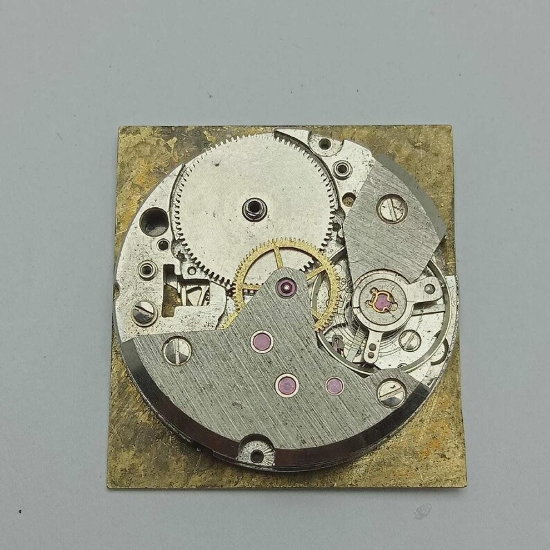 Watch Movement Accurist Cal.7086 Manual Winding Vintage For Parts