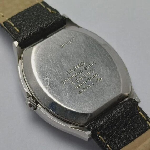 Vintage Seiko Quartz 0843-5040 Men's Watch Linen Dial Day/date