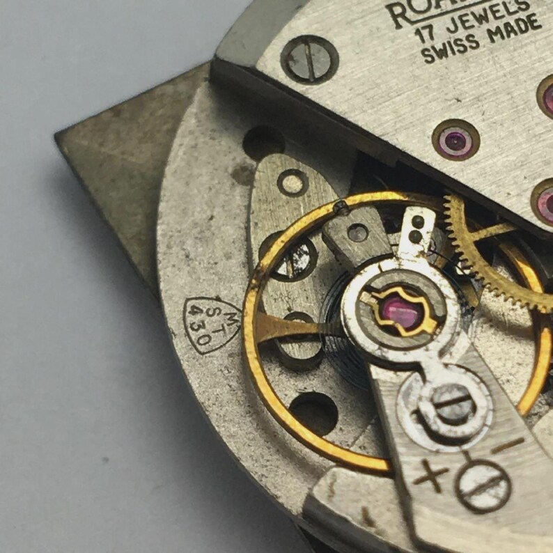 Roamer Cal. MST-430 Manual Winding Vintage Watch Movement For Parts