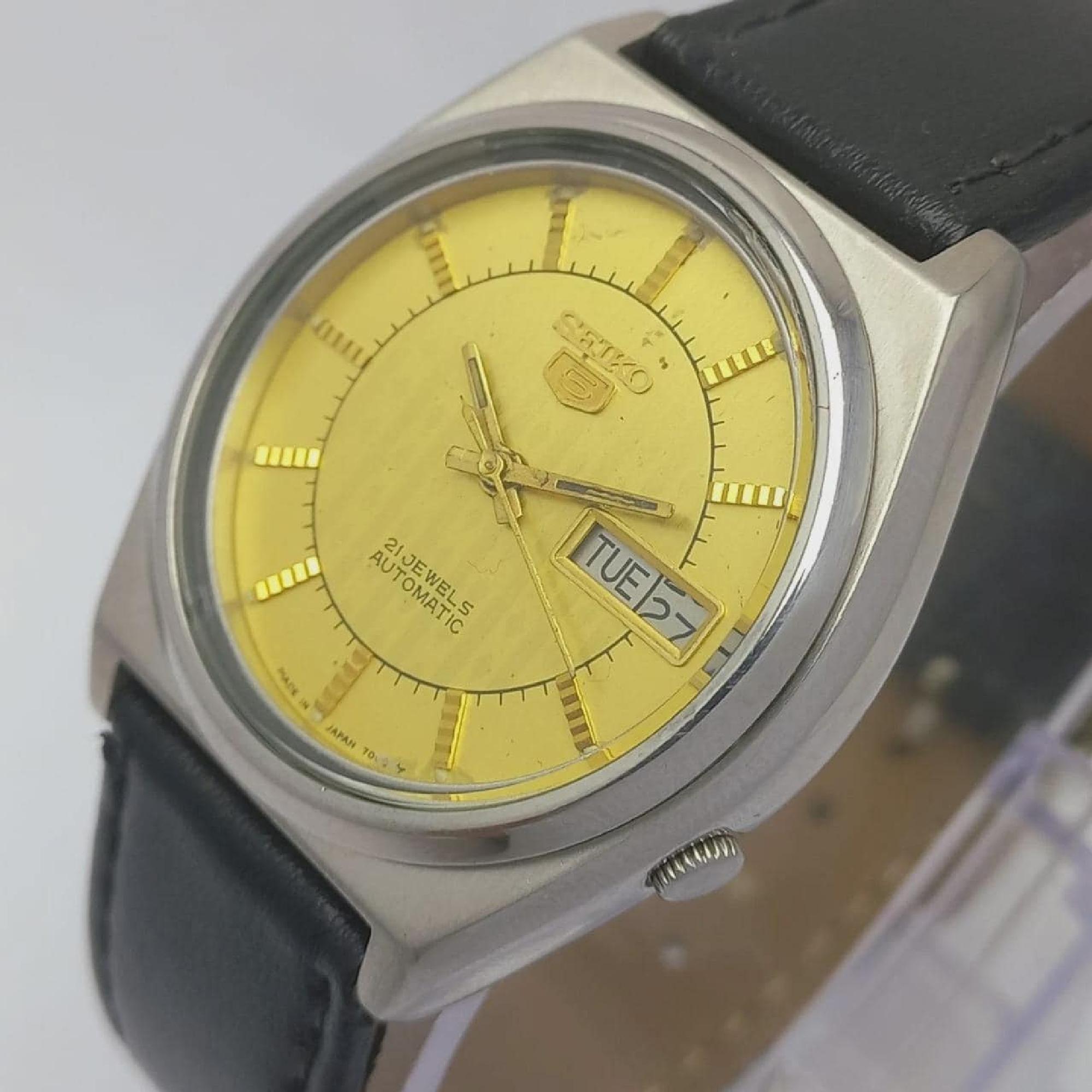 Seiko 5 Automatic 7009-876A Vintage Men's Watch Day/date Stainless