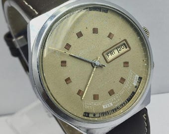 Vintage Raketa Manual Watch 2628.H Perpetual Calendar Day Date