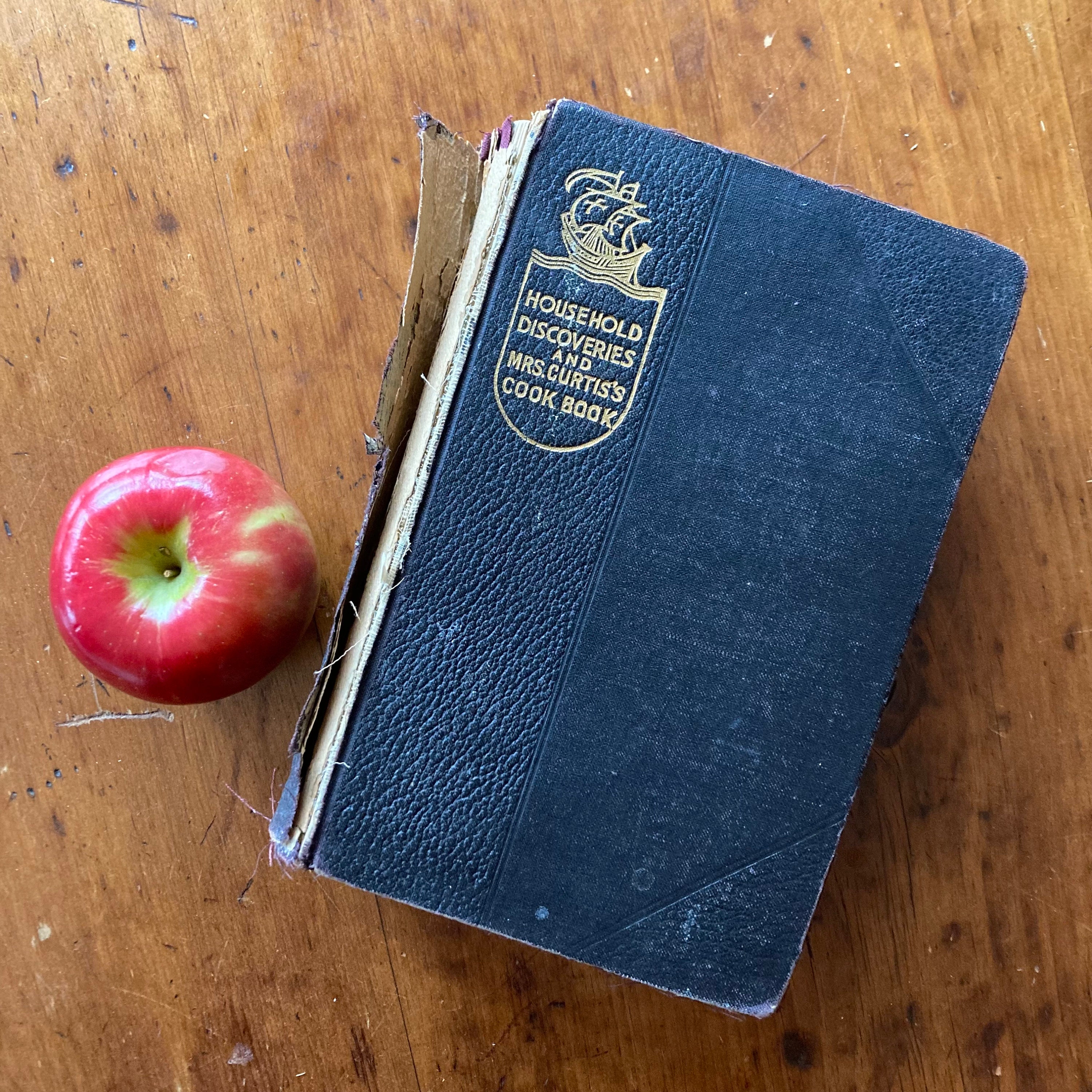 Descubrimientos caseros y el libro de cocina de la Sra. Curtis: una enciclopedia de recetas y procesos prácticos, c. 1908. Libro de cocina vintage.