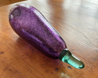 Gesigneerd door kunstenaar Aubergine Kosta Boda Art Glass Sculpture Gunnel Sahlin c1989 Aubergine Frutteria Scandi paars glas groentetuinman cadeau
