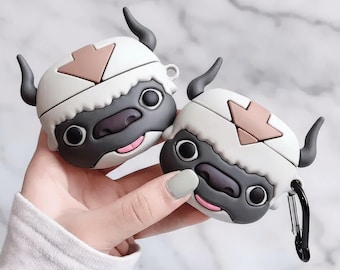 Funda de silicona para AirPods con diseño de personaje de dibujos animados, funda protectora con clip, estilo Kawaii, duradera, portátil, accesorio tecnológico para el día a día, regalo para fans.
