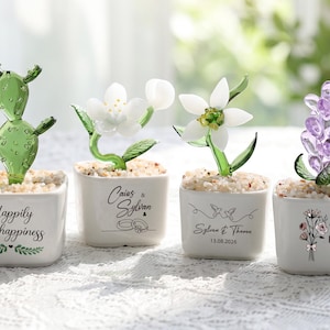 Flor de cristal hecha a mano personalizada, mini planta en maceta como recuerdo de boda, maceta de cerámica con nombres y fecha personalizados, regalo para proponer damas de honor, regalo para invitadas de boda