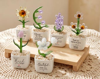 Custom Name Hand Blown Glass Mini Plant Pot, Thank You Keepsake Decoration, Small Glass Sunflower Daisy Lavender Desktop Home Decor Gift