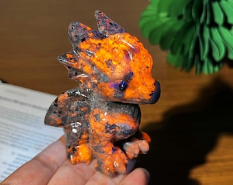 Dragon Yooperlite naturel de 3,2 pouces, dragon en cristal de quartz, statue en cristal, dragon en cristal, décoration d'intérieur, guérison du cristal, cadeau en cristal