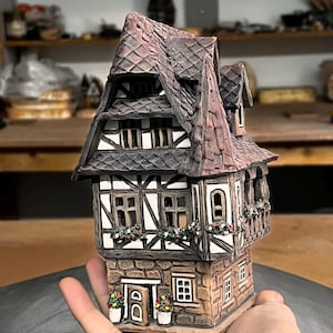 Handgjort Keramikhus – Värmeljushållare Aromaoljediffusor