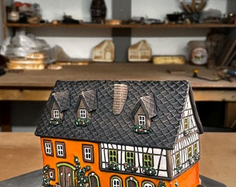 Handmade Ceramic House Miniature – Tea Light Holder and Essential Oil Diffuser Souvenir