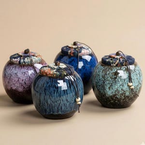 Small Ceramic Tea Caddy with Lid – Sealed Portable Tea Jar