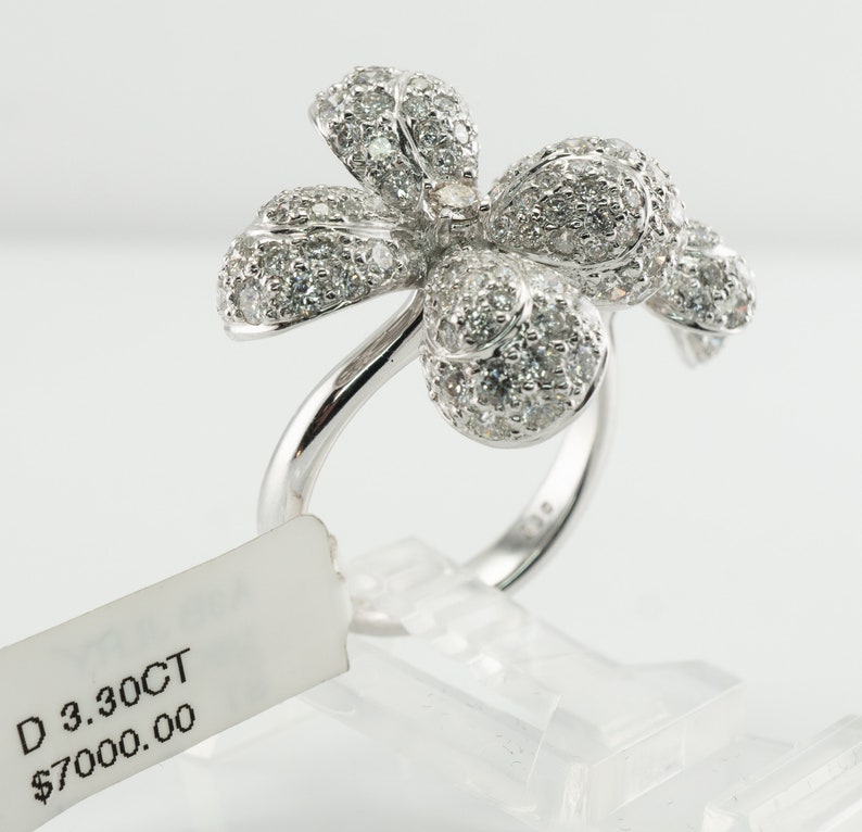 Diamond Ring, Flower Floral, Vintage 18K Gold Cocktail image 10