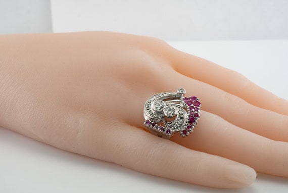 Art Deco Diamond Ruby Ring, Vintage Gold Spiral - image 4