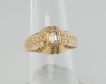 Diamond Ring, 18K Yellow Gold Band, Vintage Estate, Engagement Wedding
