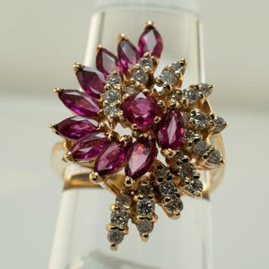 Diamanten robijnring, natuurlijke echte vintage 14 kt geelgouden cocktail bloemenbloem