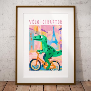Velo-Ciraptor Poster XXL – Lustiger Kunstdruck Kinderzimmer bis A0 | Dinosaurier Fahrrad Paris | Acryl-Stil Art Print