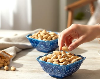 Türkische quadratische Keramik-Aperitifschalen - handgefertigte Keramik-Snacksschalen - Weihnachtsfeiertags-Servierset - Geschenk für Gastgeber 2025