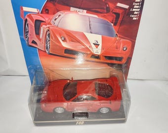 1/18スケール フェラーリ F40 イエロー ホットウィール エリート
