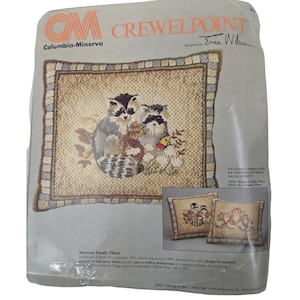 Kit Coussin Brodé Vintage Erica Wilson 1976 - Motif Raton Laveur (Raccoon) - Réf. 7697 - Neuf