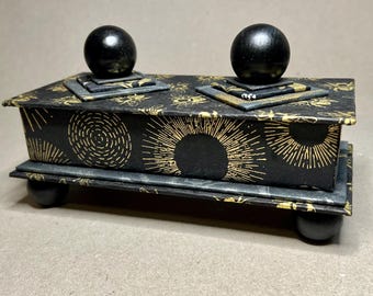 Lustrous Presentation Box in Black and Gold with Bees